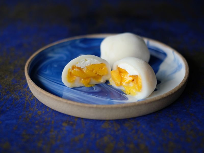 Mochi, Fresh Mango with Cream Car's Dessert 忌廉鮮芒糯米糍 卡記甜品