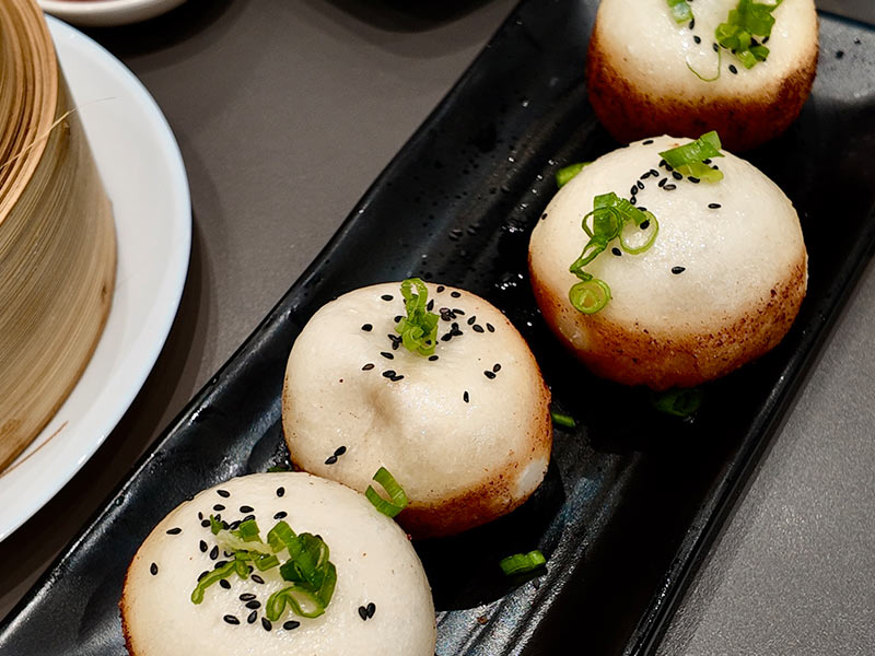 Pan Fried Bun Long's Noodle 生煎包 上海小龍記 Pan Fried Bun Long's Noodle 生煎包 上海小龍記