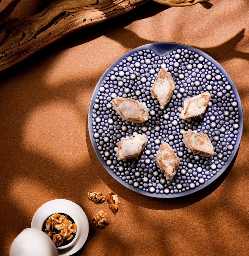 Chef Tam's Seasons 核桃戈渣 crispy walnut custard