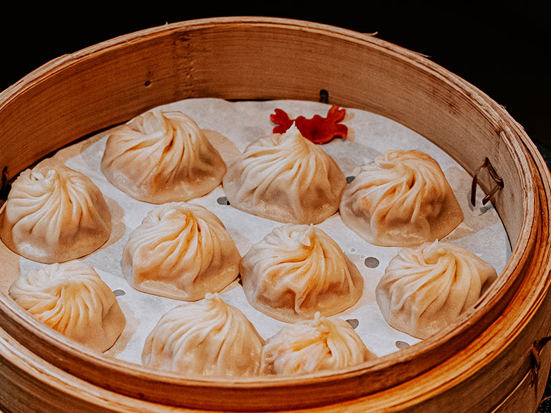 Crab & Kurobuta Pork Xiao Long Bao Din Tai Fung 黑豚蟹肉小籠包 鼎泰豐 Crab & Kurobuta Pork Xiao Long Bao Din Tai Fung 黑豚蟹肉小籠包 鼎泰豐