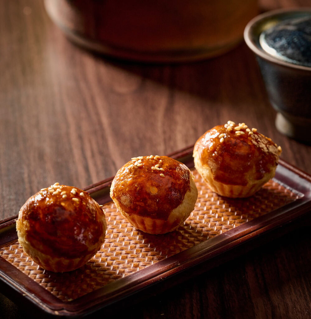 The House of Dynasties 龍庭 流萝酥 Jackfruit Puff Pastry