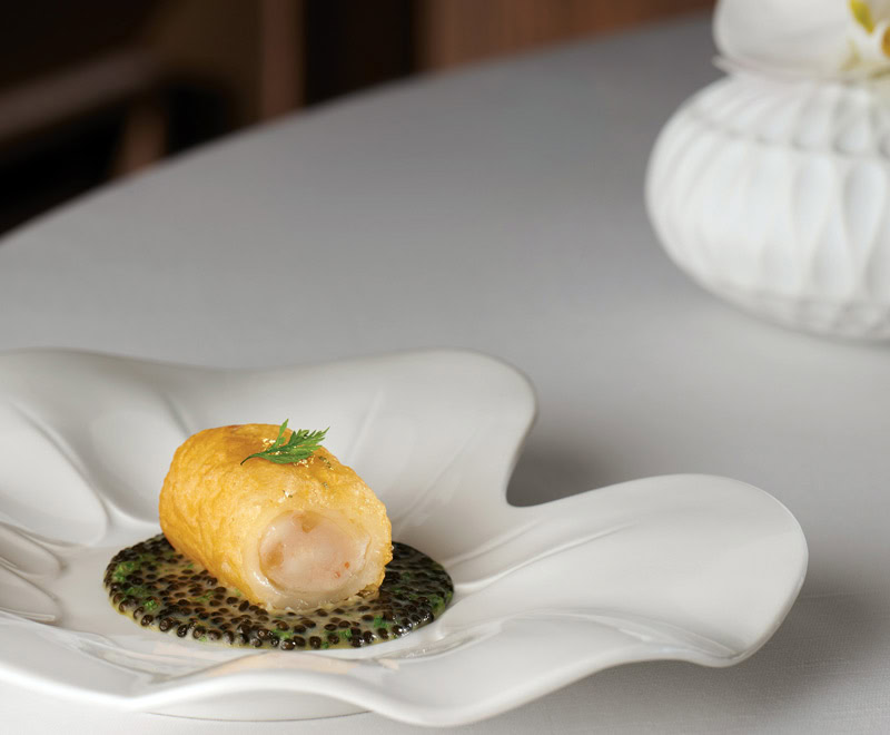 JW Marriott Hotel Hong Kong Man Ho Deep fried fish maw stuffed with shrimp mousse